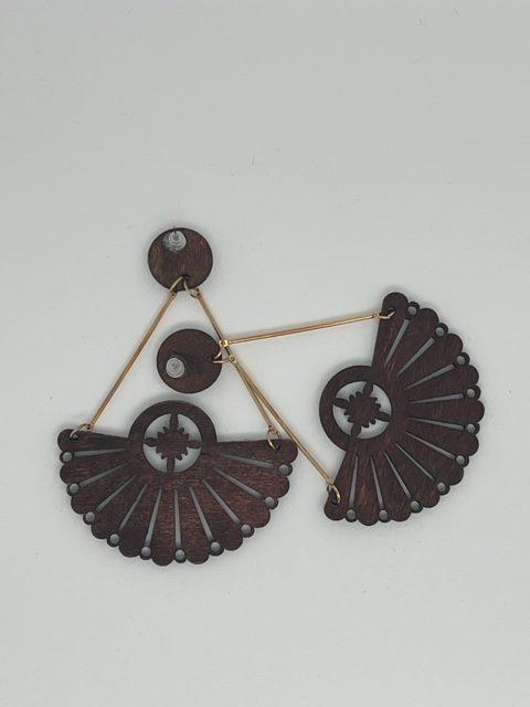 Boucles d'oreilles pendantes marron ethniques