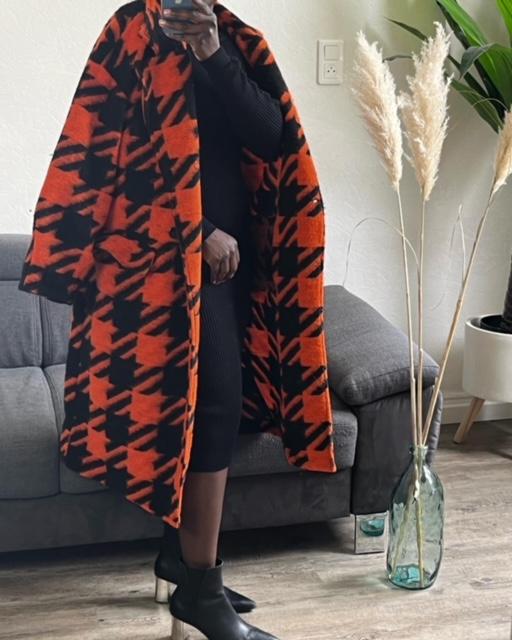 Manteau femme orange noir long
